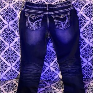 Womens Ariya jeans size 5/6 worn once